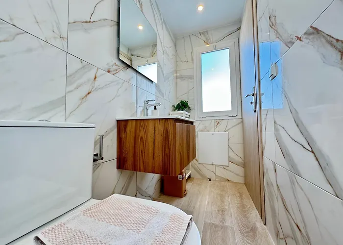 Appartamento Romantic Penthouse, With Amazing View, In 
